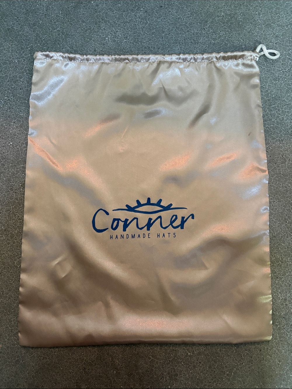 Satin Drawstring Dust Bag in Light Pink